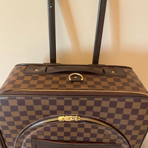 Authentic Louis Vuitton pegase 55 damier suitcase - Picture 6 of 9